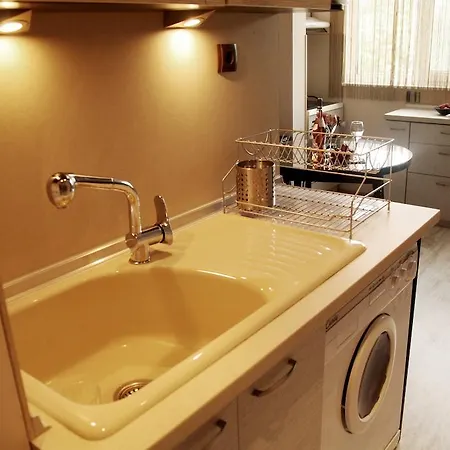 Varna Sea Garden Apartment וארנה