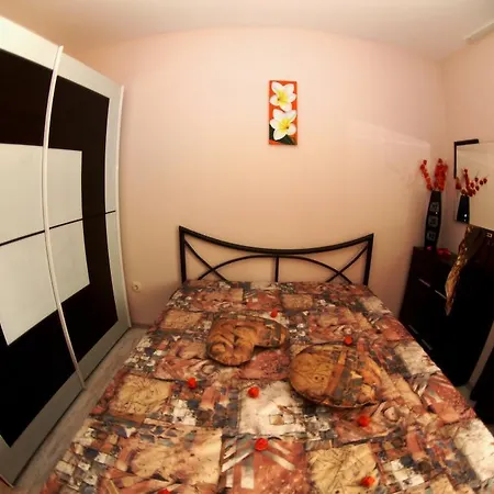 Varna Sea Garden Apartment
